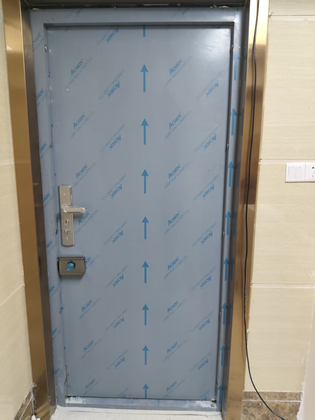 臨港國際產(chǎn)業(yè)社區(qū)專精特新產(chǎn)業(yè)園保密門4級防盜安全門安裝案例